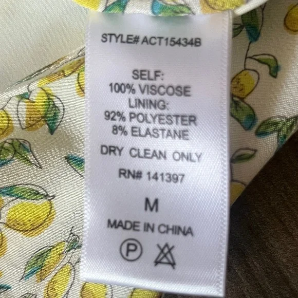 NWT ASTR The Label Cowl Neck
Tank Top Lemon Drop Print Sz Medium 🍋Summer🍋 - Picture 11 of 16